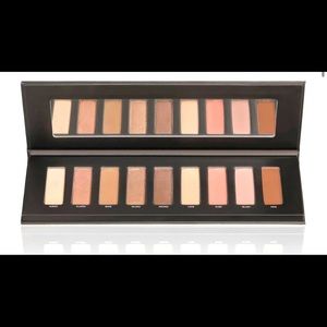 Studio Makeup Ease to Wear eyeshadow palette